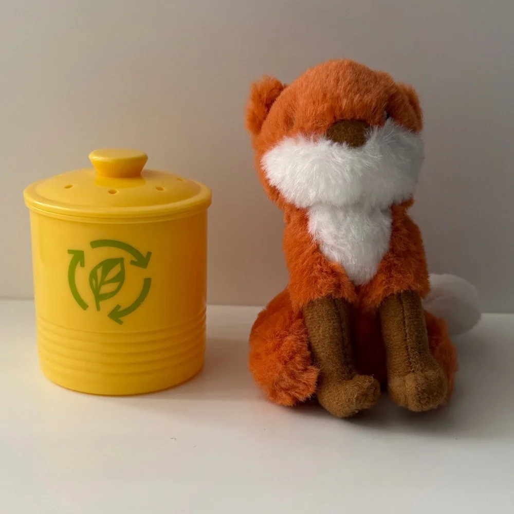AMERICAN GIRL WellieWishers Fox & Composting Can (RETIRED SET)